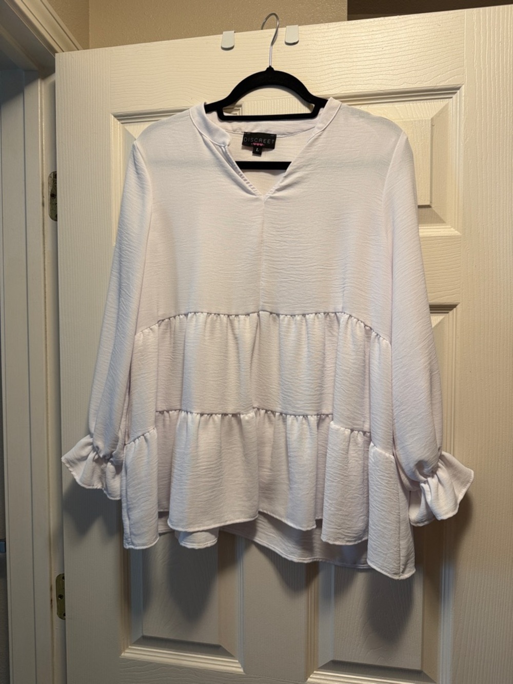 Discreet White Tiered Ruffle Tunic Blouse